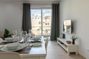 Sandstone Apartment 17